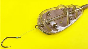 431K views · 1.2K reactions | Tricky installation for feeder and donkey. Correct flat mounting for crucian carp, carp and bream. #knot #diy #tool #trap #lure #lurefishing #hook #hack #fish #fishing #fisherman | Mumu Kitchen | Facebook