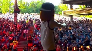 #Repost @illtownsluggaz Slugga back in action!!! From illtown to maryland!!! @merriweatherpp •••••••••••••••••••••••••• #NaughtyByNature #illtownsluggaz #sluggamusic #maryland | Naughty By Nature