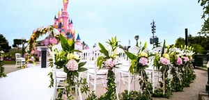 Celles qui ont gardé leur âme de Cendrillon peuvent désormais se dire "oui" à Disneyland Paris comme des vraies princesses 👑... Ca vous tenterait vous ? © Disneyland Paris | Journal des Femmes
