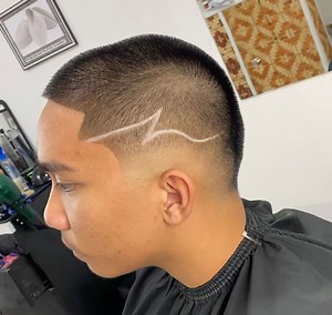 Buzz cut mohawk /design. L rovira east road,bantayan,filam barbershop dumaguete . #haicutdumaguetecity #haicutdumaguetecity #filambarbershopdumaguete #artemzthebarber #barberdumaguete #haircutdumaguete #barberdumaguetecity #barberdunaguete #dumaguetehaircut | Artemz thebarber
