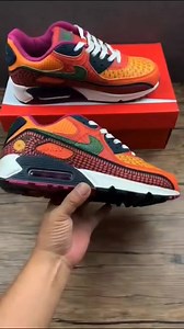 In Stock! 🔴 DELIVERY ONLY🚙 NIKE SNEAKERS / SALE: Srd 1950,-. Size: 40 #Nike | The Fashion Clique