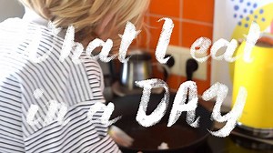 Wat eten onze culinaire experte Kristel en haar dochter Mies zoal op een dag? Haal je inspiratie uit haar filmpje bomvol echt goede recepten en smaken. En lees Kristels volledige verhaal op http://bit.do/echtgoed-kristel | Bio-Planet