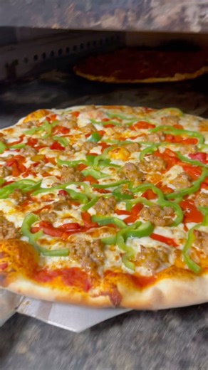 It’s official - lean pizza doesn’t have to suck! 😇🫶🔥#thincrust #pizzalovers #asmrsounds #foodiegram #pizzaholic | Burattino Brick Oven Pizza