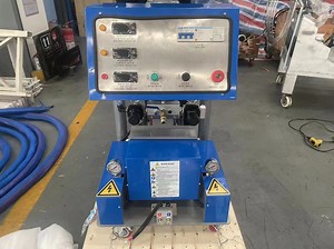 [Hot Item] Polyurethane Foam Spray and Injection Machine on Building Roof and Wall