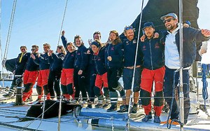 Retour triomphal à Lorient La Base pour Marie Tabarly et Pen Duick VI | Le Télégramme