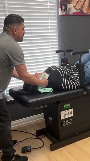 Female Ring Dinger® Compilation 🙋🏻‍♀️ #ringdinger #chiropractor #chiropractic #viral #fyp | Sam The Chiropractor