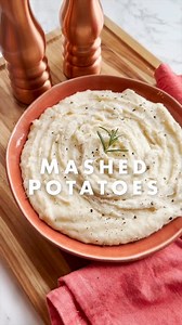 Is it even really Thanksgiving if you don't have creamy, buttery mashed potatoes on your plate? Asking for a friend… https://potatogoodness.ph/how-to-cook-potatoes/ | Potatoes USA-Philippines