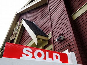 Chinese are buying third of Vancouver homes, analyst’s rough tally estimates