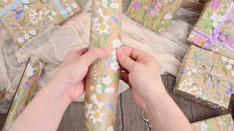 MAYPLUSS Kraft Floral Wrapping Paper - 17Inch x 16.5Feet - Elegant Meadow Gift Wrap Boho Garden Watercolor Flower Gift Wrapping Paper for Birthday, Wedding, Mothers Day, Bridal Shower, Engagement