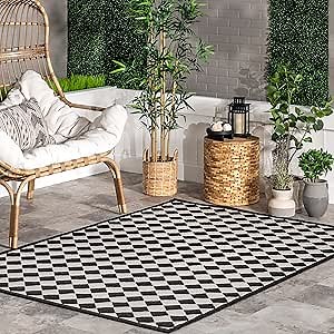 nuLOOM Myka Checkered Indoor/Outdoor Area Rug, 5x8, Black and White