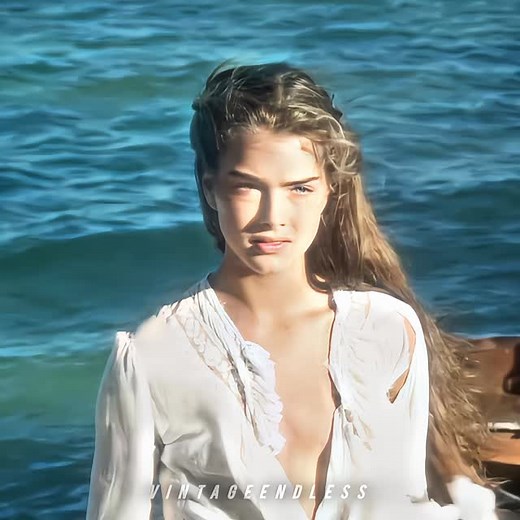 Beauties and vintage on Instagram: "Fun facts about Brooke Shields in Blue Lagoon (1980) 1. She was only 14 when she filmed Blue Lagoon. 2. All the nude and intimate scenes were done with a body double. 3. Her skin and hair were constantly protected from the tropical sun. 4. Her mother, Teri Shields, never left her side during filming. 5. Brooke admitted she was very shy and filming romantic scenes was difficult for her. 6. The movie skyrocketed her fame, making her one of the most famous teen s