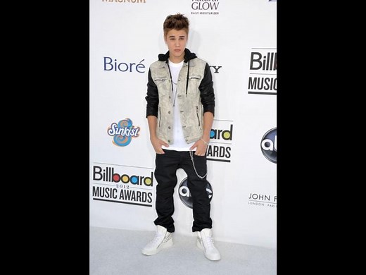 Justin Bieber digs Indian food