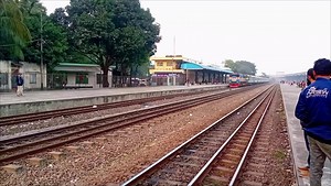 2.7K views · 60 reactions | আয় হায় ট্রেন উলটা দিকে যাচ্ছে, কি অদ্ভুত কান্ড 來|| লিজেন্ড গুলা স্টেশনের নাম বলে যান ❤️ হেটার্স রা বলবে ইডিট করেছি  || | ভিন্ন জগৎ | Facebook