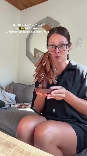 🥰 Finally, a Trivet That Feels Like Part of the Family! 🥰 Our natural wood trivets are like tiny Christmas trees for your table—warm, durable, and here to protect! 🌳 Heat-resistant: keeps hot pots from ruining your favorite table Natural wood: brings that “home-cooked meal” vibe to every dinner Durable enough for daily use: lasts through years of soups and stews Protect your table with something that feels cozy, not clinical. ♨️ | 𝐃𝐮𝐨𝐌𝐚𝐫𝐭 - 𝐀𝐥𝐥 𝟖𝟎% 𝐎𝐟𝐟 𝐂𝐥𝐞𝐚𝐫𝐚𝐧𝐜𝐞