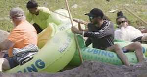 Large Group of People Get Stuck Tubing Down Chattahoochee River Stock Video - Video of women, water: 293953529