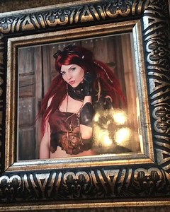 The last of the frames! I can potentially change out the prints in them depending on which frame strikes your fancy. You guys have cleaned out ALL my others - thank you😭*message* me if you are interested in purchasing these OOAK framed HQ metallic images. Thank you for the support 💕 | Lumi