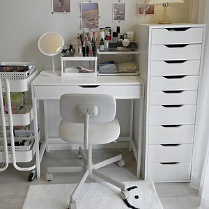 [Hot Item] Elegant North American Black Walnut Dressing Table with White Oak Storage