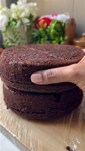 Easy Chocolate Cake 🤤