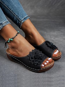 ❄️👣 Soft step by step Orthopedic solid color open-toe sandals reduce pain, maximum arch support. ✅Adjustable big toe shape ✅Bunion Corrector ✅Comfortable✅Breathable - light and soft. 🛒Buy now and say goodbye to foot pain!👉 https://www.alluringe.com/products/womensslippers | Delicious Wellness