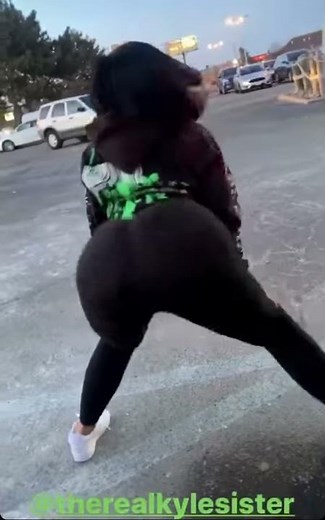 Ari Fletcher aka @therealkylesister dancing to POP Smoke