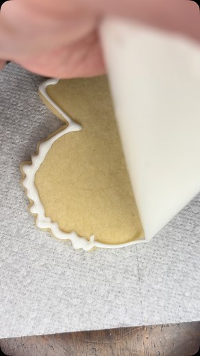 Ring cookie with flower bouquet. . . . #sugarcookie #sugarcookies #cookies #royalicing #cookiesofinstagram #royalicingcookies #customcookies #sugarcookiesofinstagram #cookiedecorating #decoratedcookies #cookieart #decoratedsugarcookies #edibleart #sugarcookiedecorating #cookier #baking #cookiedecorator #cookieartist #sugarcookieart #sugarart #homebaker #icingcookies | Sweet Brittle Bakery