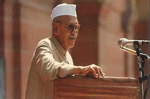 Interesting News: एक सेक्युलर शिक्षा मंत्री,  स्कूलों को दिए थे आदेश ‘ग’ से गणेश नहीं… ‘ग’ से ‘गधा’ पढ़ाओ