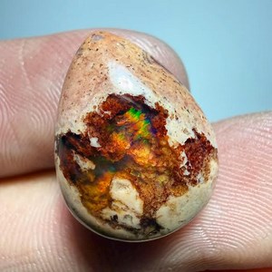 Beautiful Mexican Fire Opal on Matrix With Its Incredible Flashes of Color Dimensions 18.39x13.96x6.72 Mm Weight 9.5 Ct - Etsy Canada