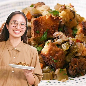 Watch how Tasty makes the perfect Thanksgiving side dish in just a few easy steps! 😋 Vegan: ✅ Gluten-Free: ✅ Delicious Stuffing Recipe: ✅ | Kroger