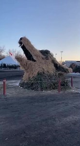 A perfect day for the Hypothermic Half Marathon! ❄️🏃🏽‍♀️ Around 400 people ran the half, 10km and 5km runs this morning at Festival du Voyageur 🏅 Congrats to all the runners. See ya next year 👋🏽 #Heho Running Room Events Manitoba #MagzAndMandy | Virgin Radio Winnipeg