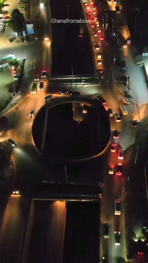 Tantran Hill, Accra…… A beautiful 8-lane highway without street lights. Isn’t this dangerous? 📹 @ghana.from.above | Ghana the Black Star of Africa