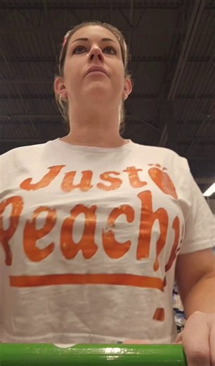 Big titties in publix #milf #flashing #publix #onlyfans