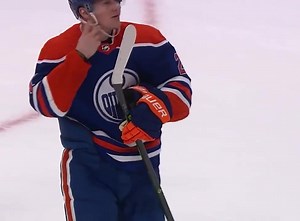 Klim Kostin getting ALL THE LOVE last night! | Oilersnation