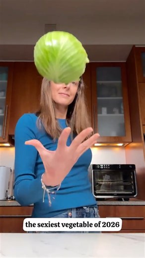 Nisha Melvani on Instagram: "Cabbage is the sexiest veg of 2026! Comment ME for this Asian Cabbage Stir Fry recipe! (Use code NISHA for 35% off my creatine.) Love, Nisha #cabbage"
