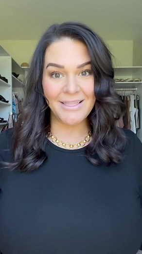 Ready for max volume and length with just one clip-in? Have you tried the Hidden Crown® V-Clip? @curvestocontour shows how she quickly goes from mid-length to long - and can we talk about the volume? ❤️‍🔥⁠ ⁠ "This one-piece clip-in hair extension unit is the best of both worlds!! SUCH incredible quality, stays super secure and takes seconds to put in and take out to totally transform my hair!" ⁠ ⁠ Hidden Crown® V-Clip Volumizer | Deepest Brown / Near Black | #1B⁠ ⁠ ⁠ ⁠ #hairextensions #clipinex