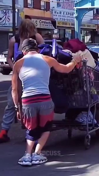 Philadelphia Street, what happened to the girls | short tour of the world