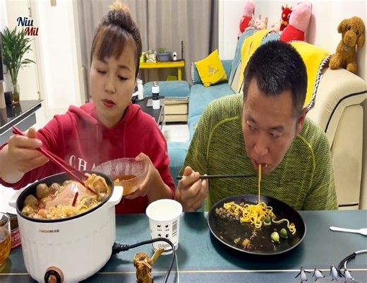 Husband Got Ban During Hot Pot Dinner With Wife As Punishment #eating #FacebookReelsContest #reels2023 #BOOMchallenge #reelsfb #reels #reelsvideo #reelsviral #reelsusa #reelit #mukbangers #food #foodie #foodlover #foodgasm #foodie #fyp #reelsusa #reelit #mukbangers #fbreels #husbandorwifeteam #husband #husbandandwifecomedy #husbandandwife #husbandandwifelife #explorepage #viralpage | Émission Gal