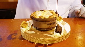 34 reactions | مهما كنت أكيل, التحلية دايمًا ليها مكان العنوان: 177 شارع 26 يوليو, الزمالك تليفون: 01125525516 فاميلي مول - أكتوبر تليفون: 01101441444 No matter how much you eat, there is always room for deserts visit us at: 177- 26 july street -zamalek or call us at: 01125525516 family mall - 6 october or call us at: 01101441444 #Cuts_and_nuts #waffle #zamalek #6_october | Cuts & Nuts | Facebook