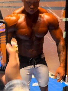 Li Jinbo Backstage at Japan Pro | Men's Physique