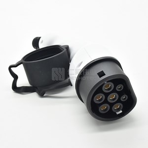 [Hot Item] Type 2 EV Charging Cable Plug for Car 16A /32A 1p/3p