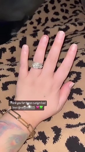 40K views · 201 reactions | These Pop Art Nails are so FREAKING RAD!!! If you want CUSTOM hand-made press on nails any length, style, shape, or design go see @nailjunkie615 and she will make your nail wishes come true #naildesign #nails #nailart #nailstudio #nailstyle #nailjunkie #nail #naildesigns #nailswag #nailsonfleek #nailpro #nailaddict #naillove #nailartist #nailfashion #nailsofinstagram #pibarbie #FacebookReelsContest | Mackenzie Fultz | Facebook