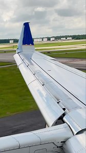 7K views · 112 reactions | Coming In HOT! Rough Landing In Houston Onboard United ERJ-175! #shortsreels#riodejaneiro #airplane #aovivo #aviation #avião #air | Usmani Turk | Facebook