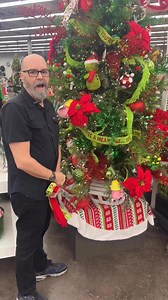 12K views · 140 reactions | Tree Decorating Pro Tip. ✨Instead of doing the ribbon tornado, cut your ribbon into strips! #ChristmasTreeDecor #RibbonHack #TreeDecoratingTips #HolidayDIY #FestiveVibes #ChristmasInspo | Prairie Gardens | Facebook