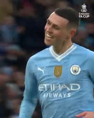 364K views · 8.4K reactions | UNSTOPPABLE corner routine from Manchester City and Phil Foden ‍ | The Emirates FA Cup | Facebook