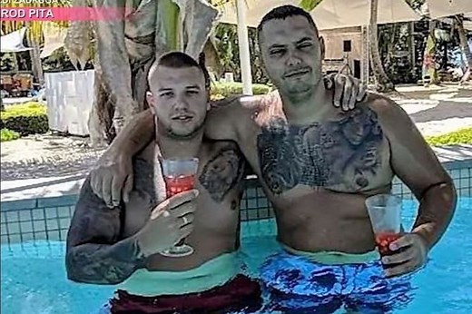 (UZNEMIRUJUĆE) Stravične fotografije mučenja: Belivuk i Miljković se slikali sa unakaženim žrtvama