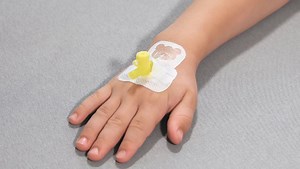 L&R Global: Curafix i.v. Junior (4.3 x 5 cm)