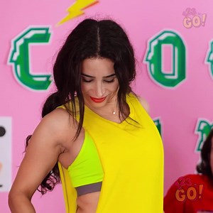 33K views · 153 reactions | Brilliant girls deserve brilliant clothing hacks: | 123 GO | Facebook