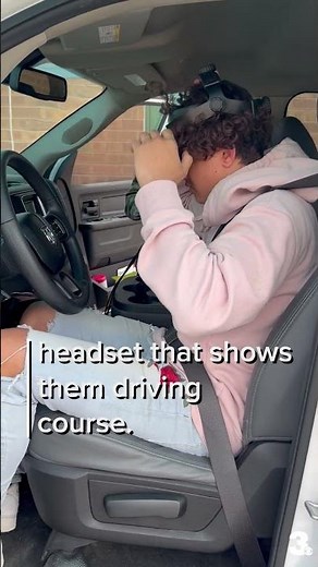 Virginia Beach teens use simulator to experience dangers behind the wheel