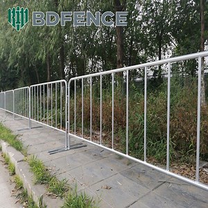 [Hot Item] Iron Welded Panel European Security Chain Link Garden Fence Metal Crowd Control Barrier