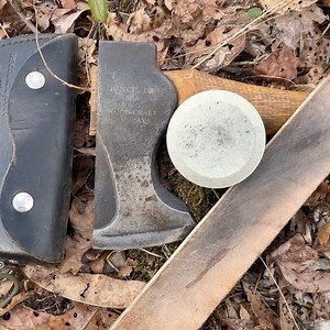 Sharpening your Axe with a Puck #woodsman #axe #outdoors #getoutside #axejunkies #wildernessskills #camplife #davecanterbury #bushcraft | David Canterbury