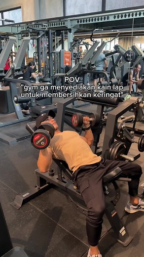 tolong sediakan kain lap🙏🏻😭 #gymmotivation #gymtok